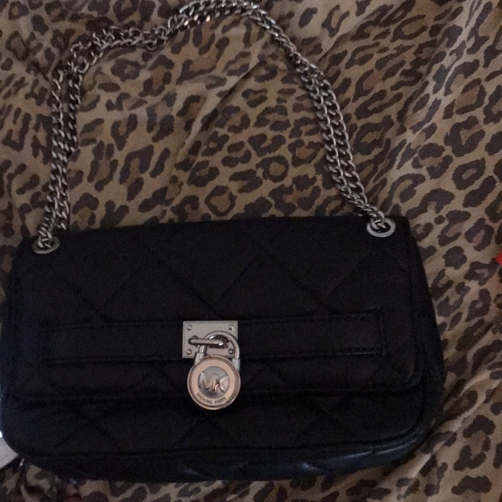 Micheal Kors black classic quilted  leather crossbody, versatile Like New - Picture 7 of 13